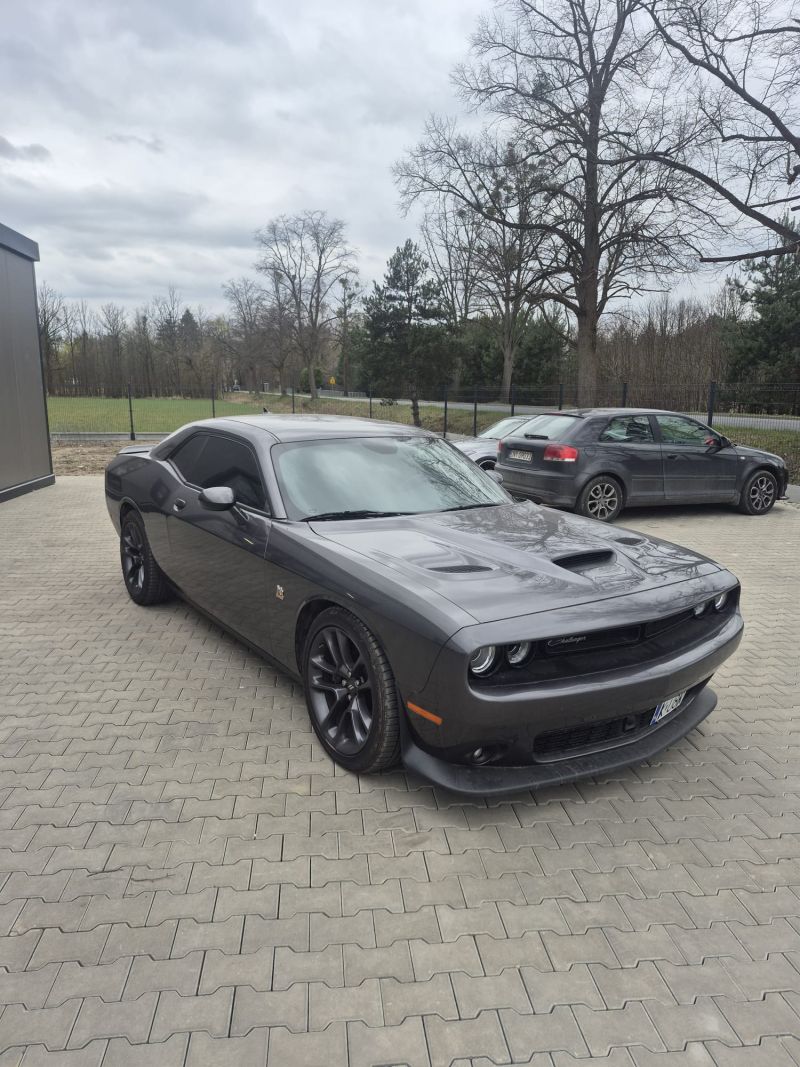 Dodge Challenger RT ScatPack 392