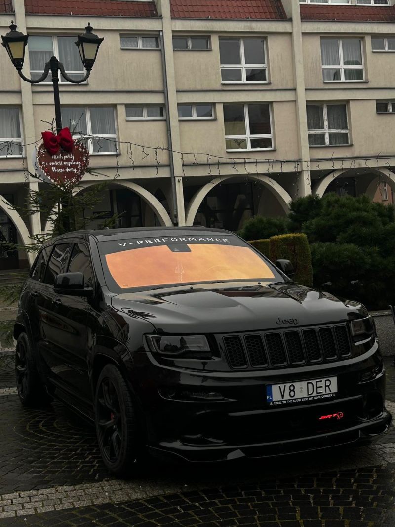 Jeep Grand Cherokee SRT