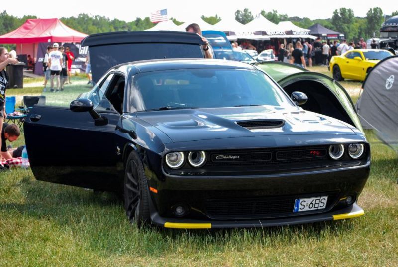 Dodge Challenger 