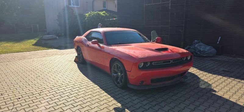 Dodge  Challenger 