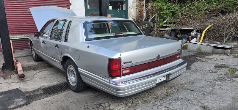 Lincoln Towncar