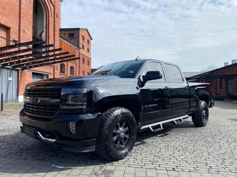 Chevrolet  Silverado 