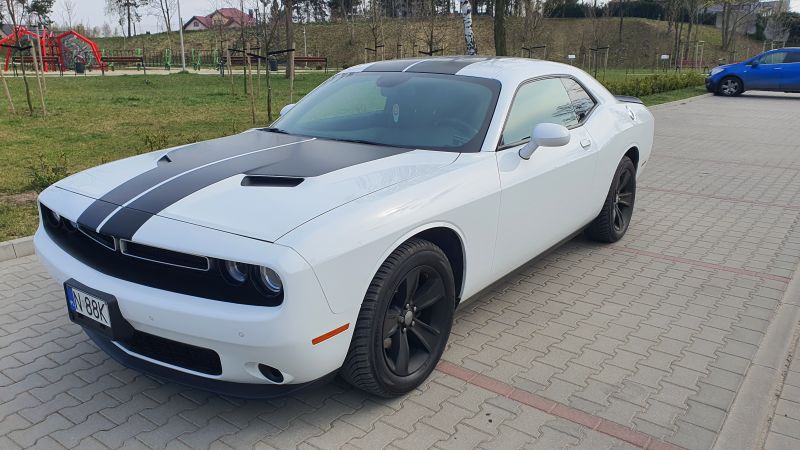 Dodge Cherenger 