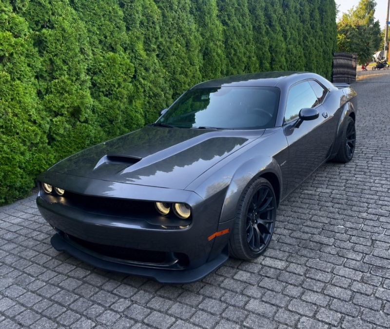 Dodge  Challenger