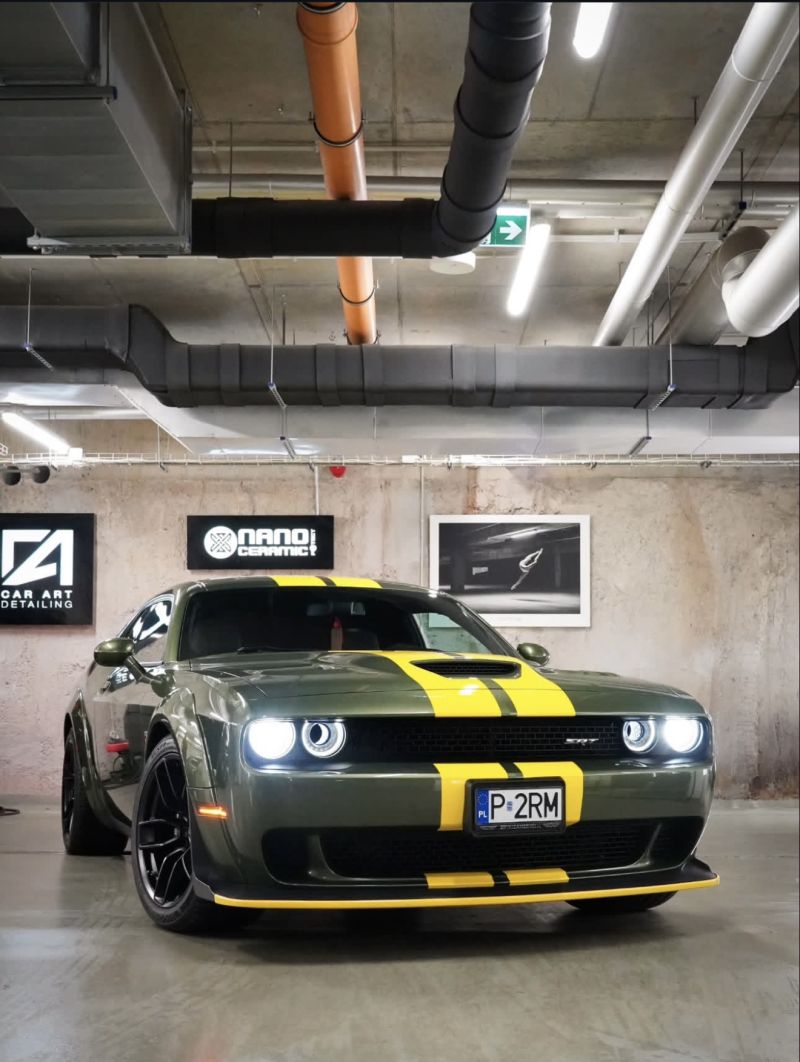 Dodge Challenger