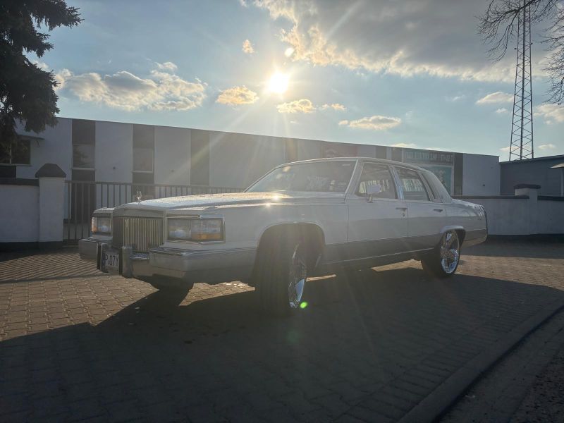 Cadillac Brougham