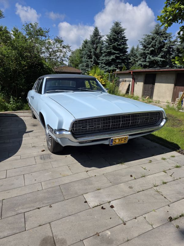 Ford Thunderbird