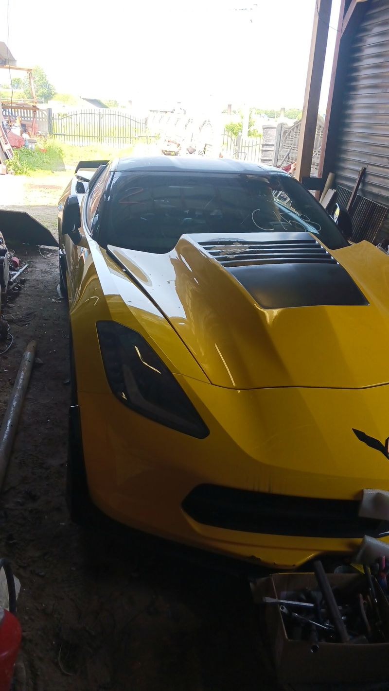 Chevrolet  Corvette