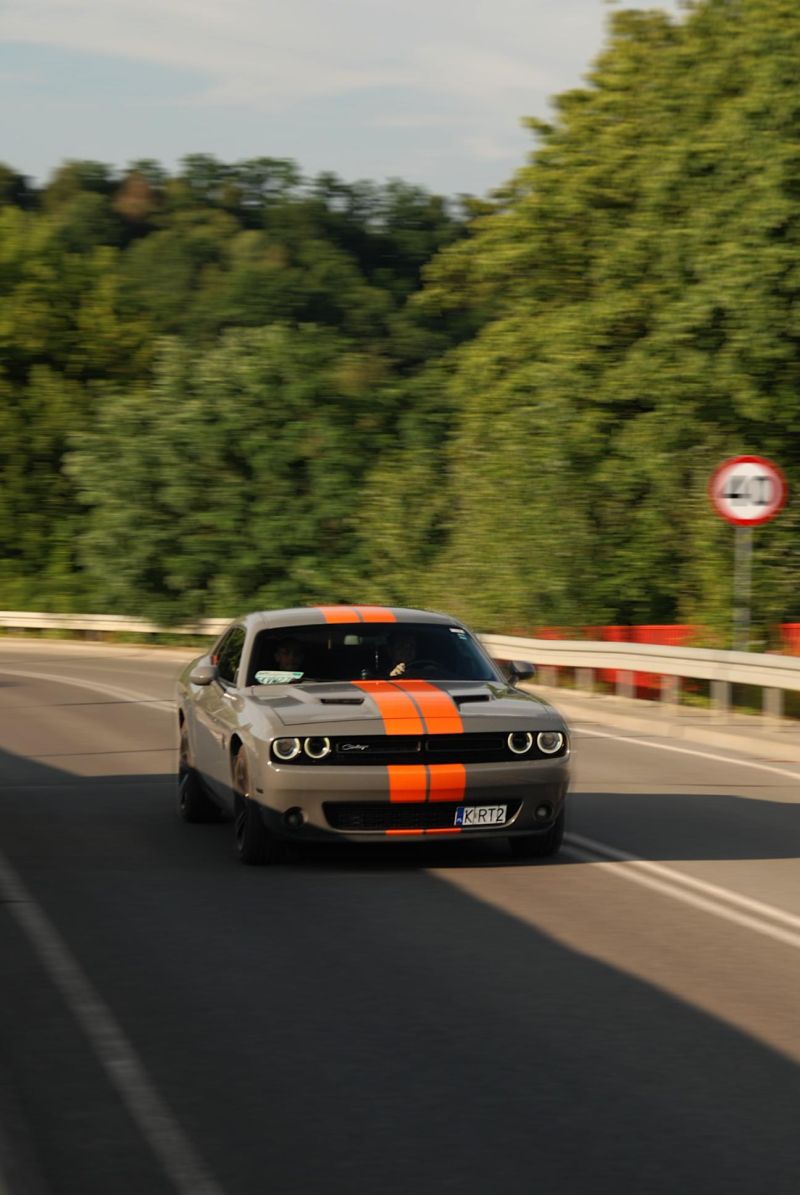 Dodge Challenger