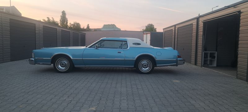 Lincoln Mark IV Continental 