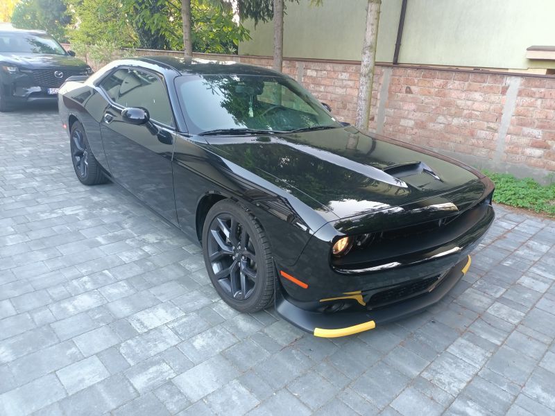 Dodge Challenger