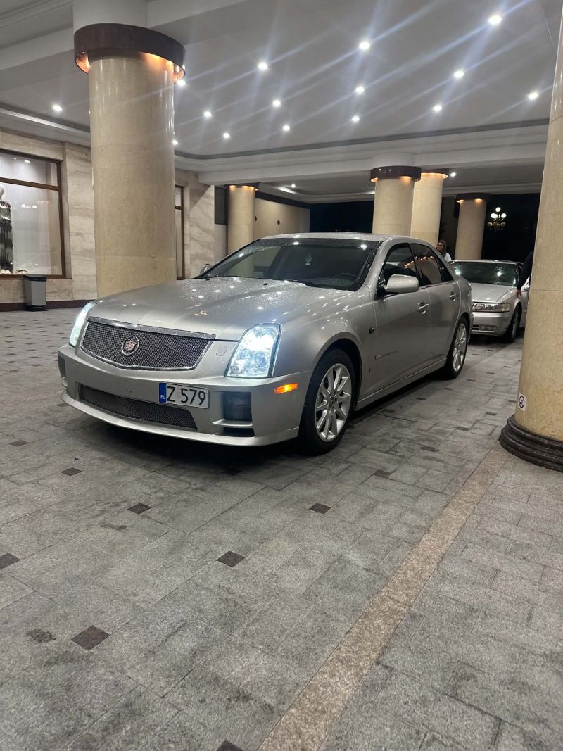 Cadillac STS-V
