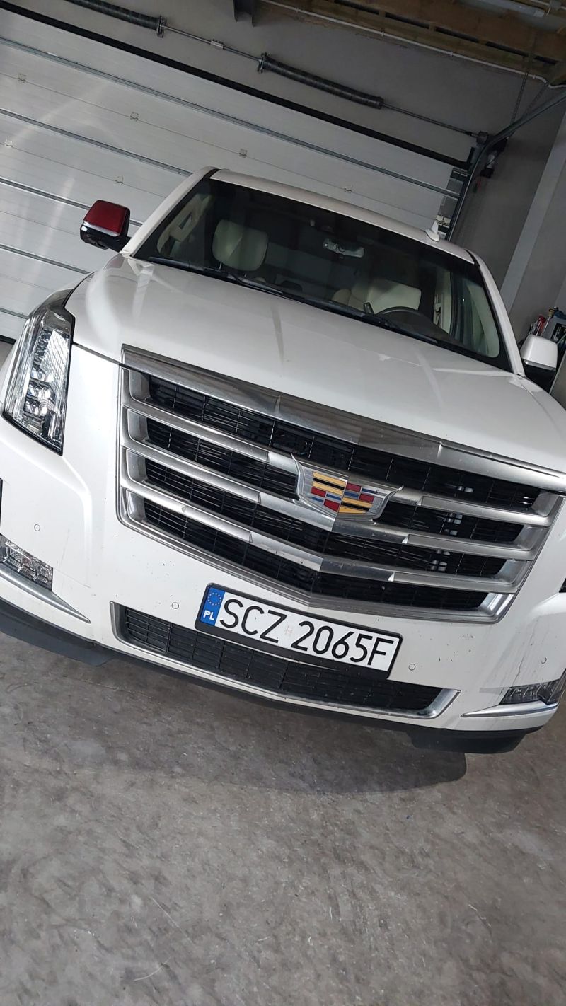 CADILAC ESCALADE