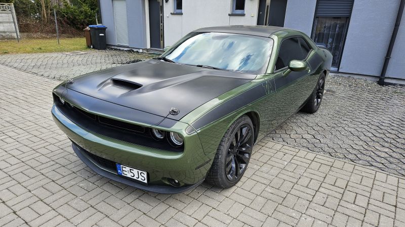 Dodge Challenger