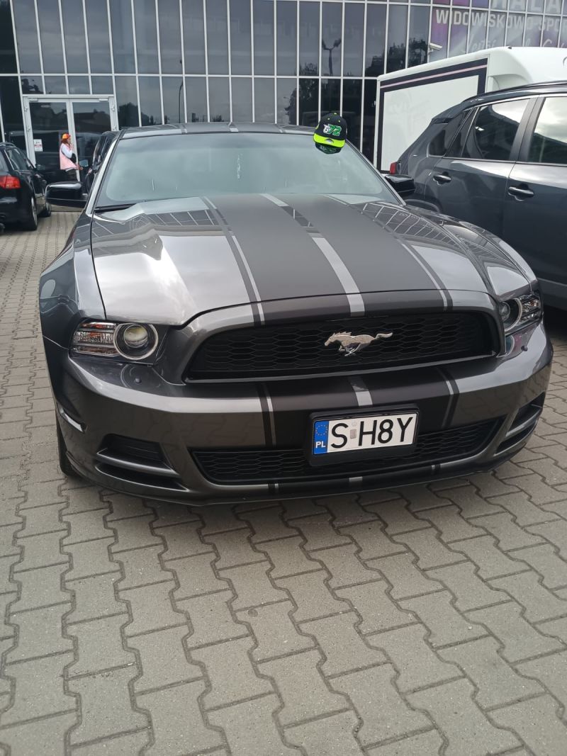 Ford  Mustang 