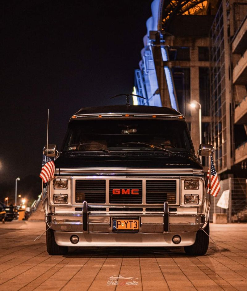 GMC Vandura 2500