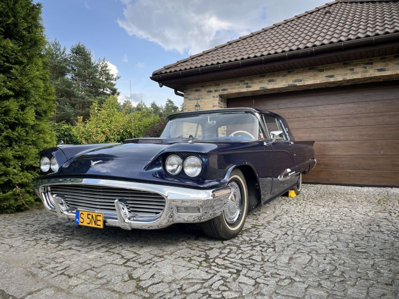 FORD THUNDERBIRD