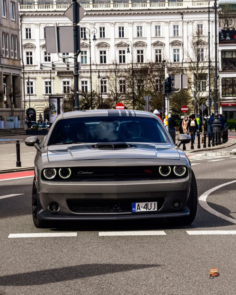 Dodge  Challenger 