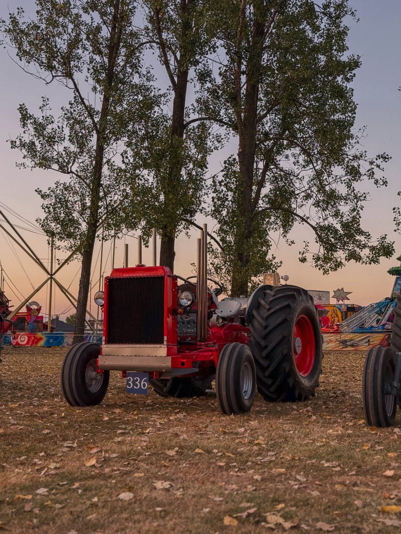 Ford  8N V8 