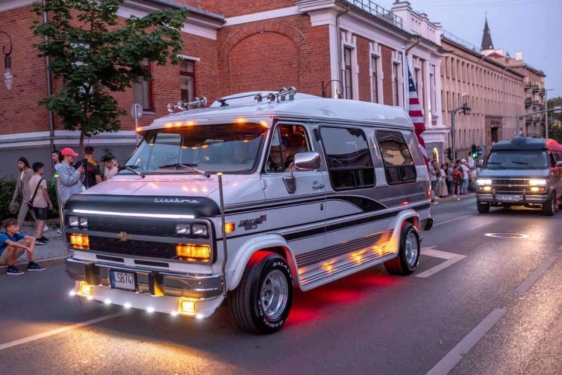 Chevrolet Van G20 Gladiator