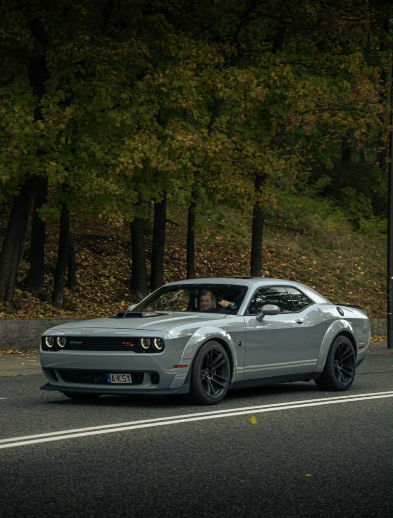 Dodge Challenger 