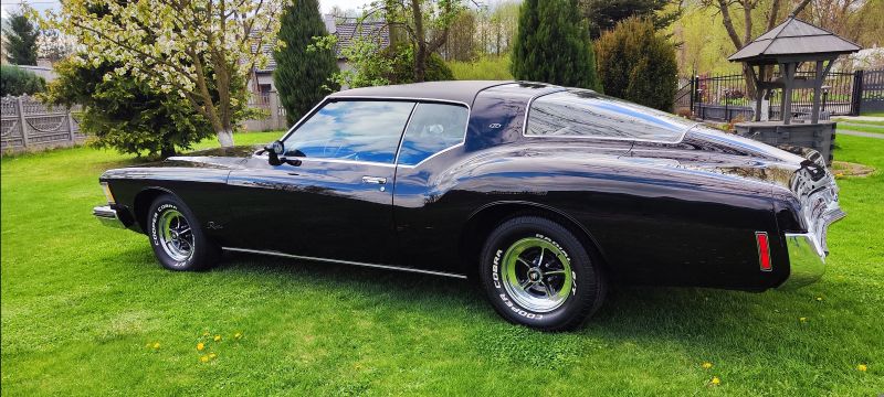 Buick Riviera Boattail