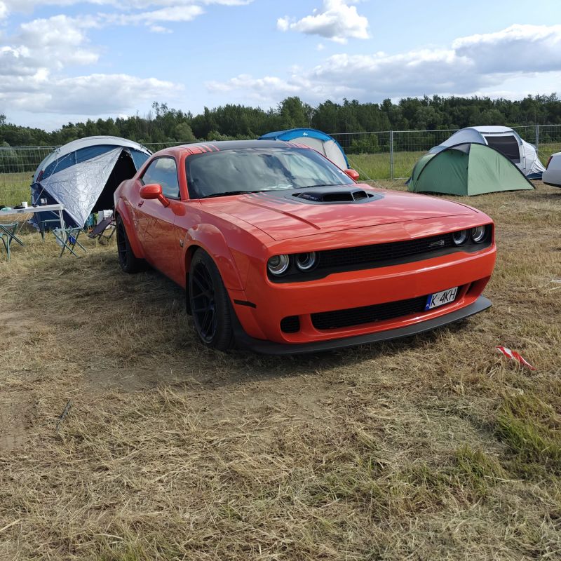 Dodge Challenger 
