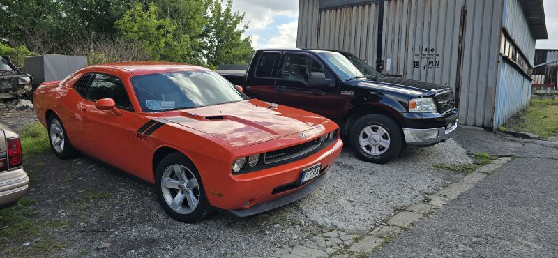 Dodge Challenger