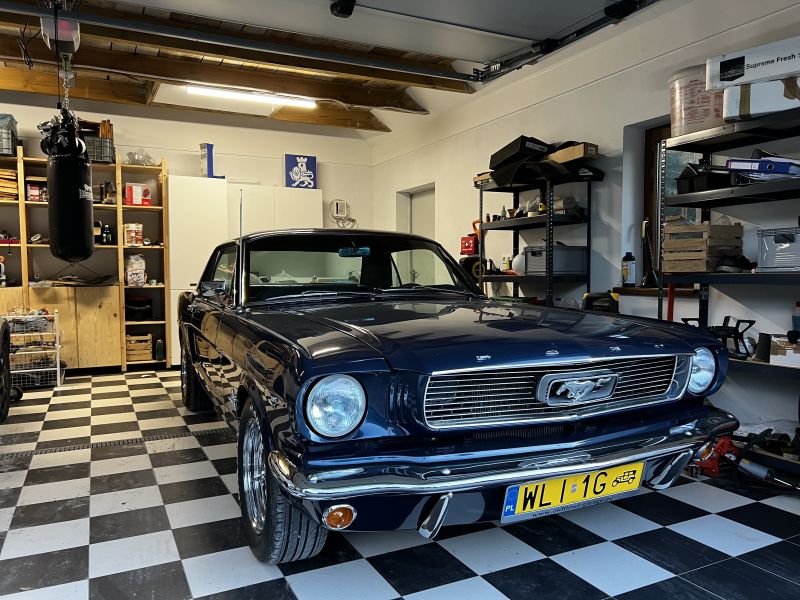 Ford Mustang