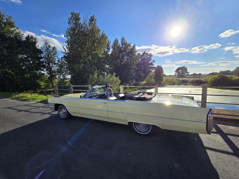 Cadillac DeVille