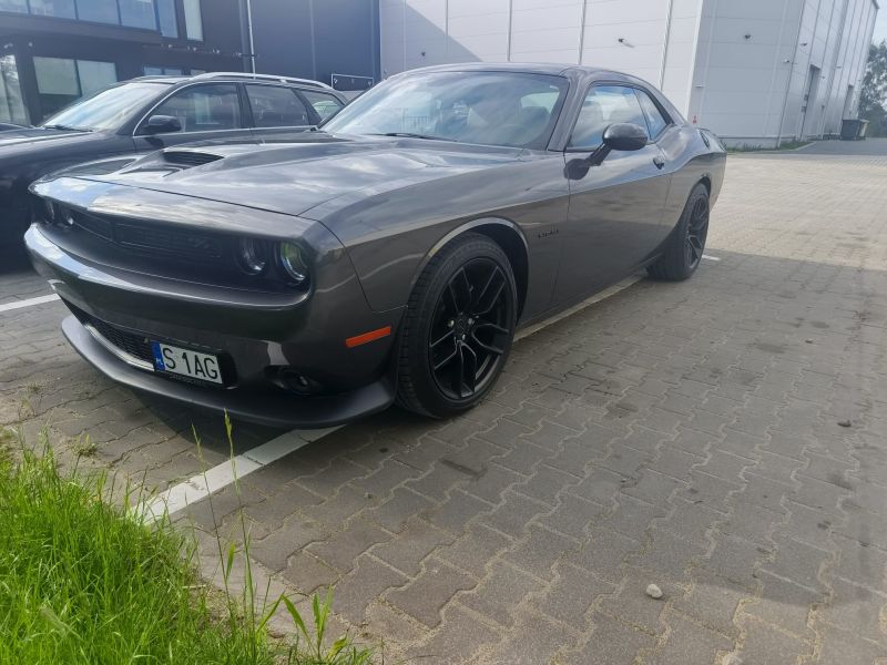 Dodge Challenger