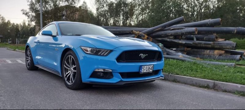Ford  Mustang 