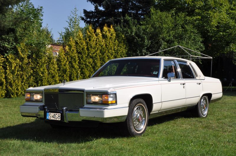 CADILLAC BROUGHAM