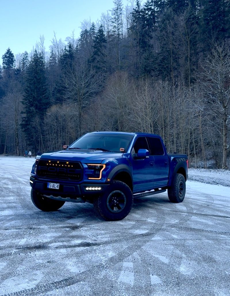 Ford F150 raptor 