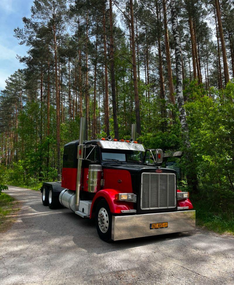 Peterbilt 379