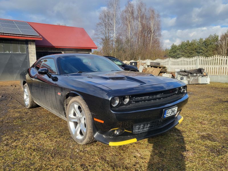 Dodge Challenger