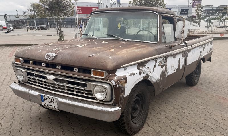 Ford F260