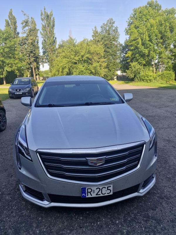 CADILLAC XTS