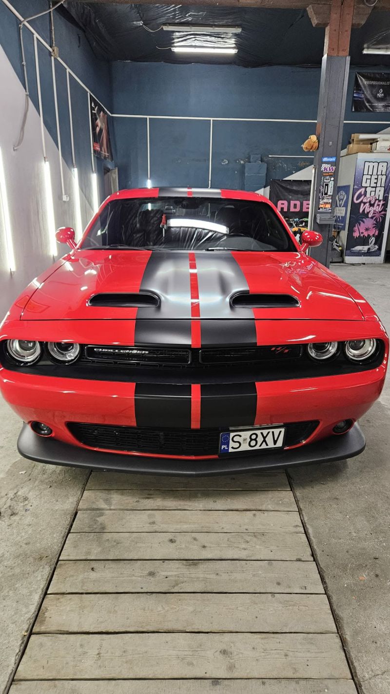 Dodge Challenger 