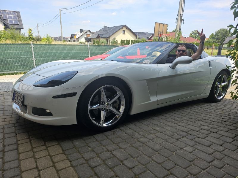 Chevrolet  Corvette 