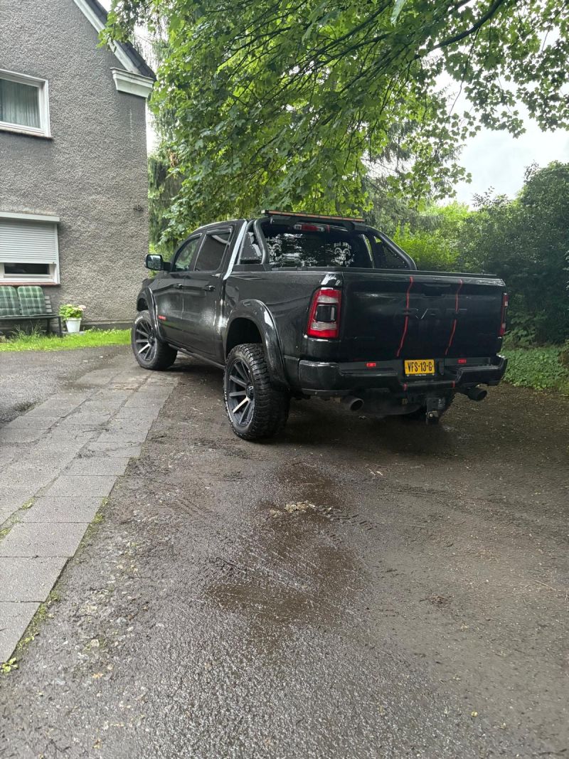 Dodge Ram  1500