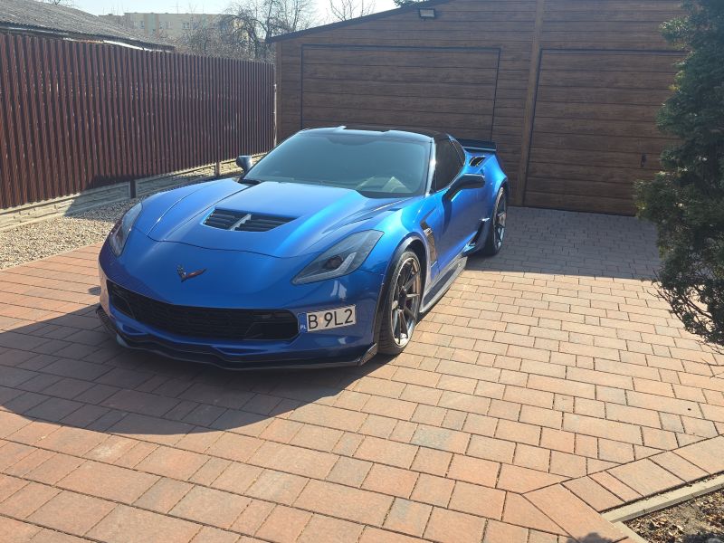 Chevrolet  Corvette 