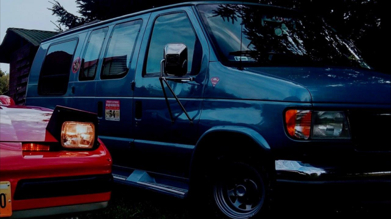 Ford  Econoline Mark III Salonka