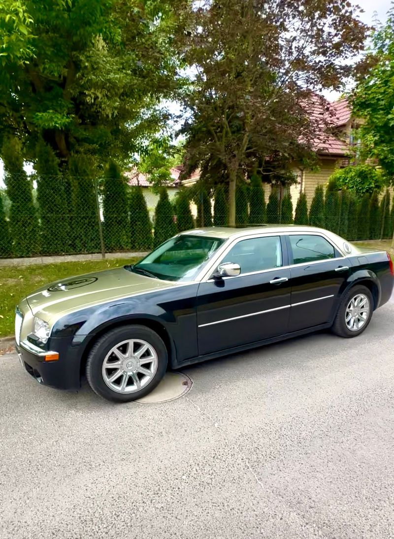 Chrysler  300 C