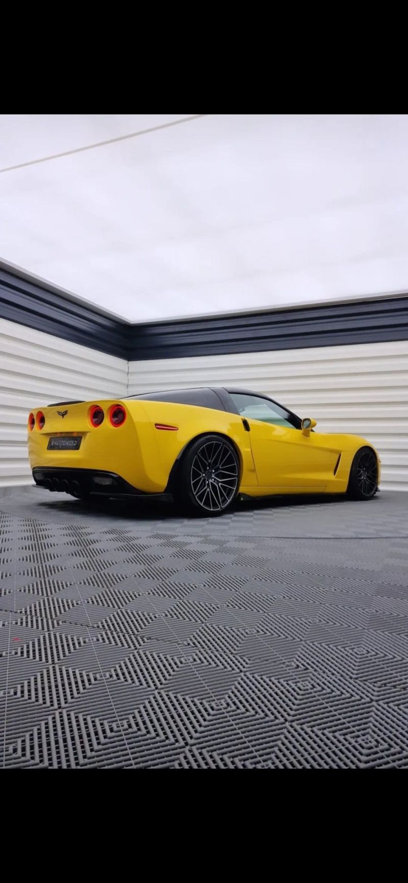 Chevrolet  Corvette 