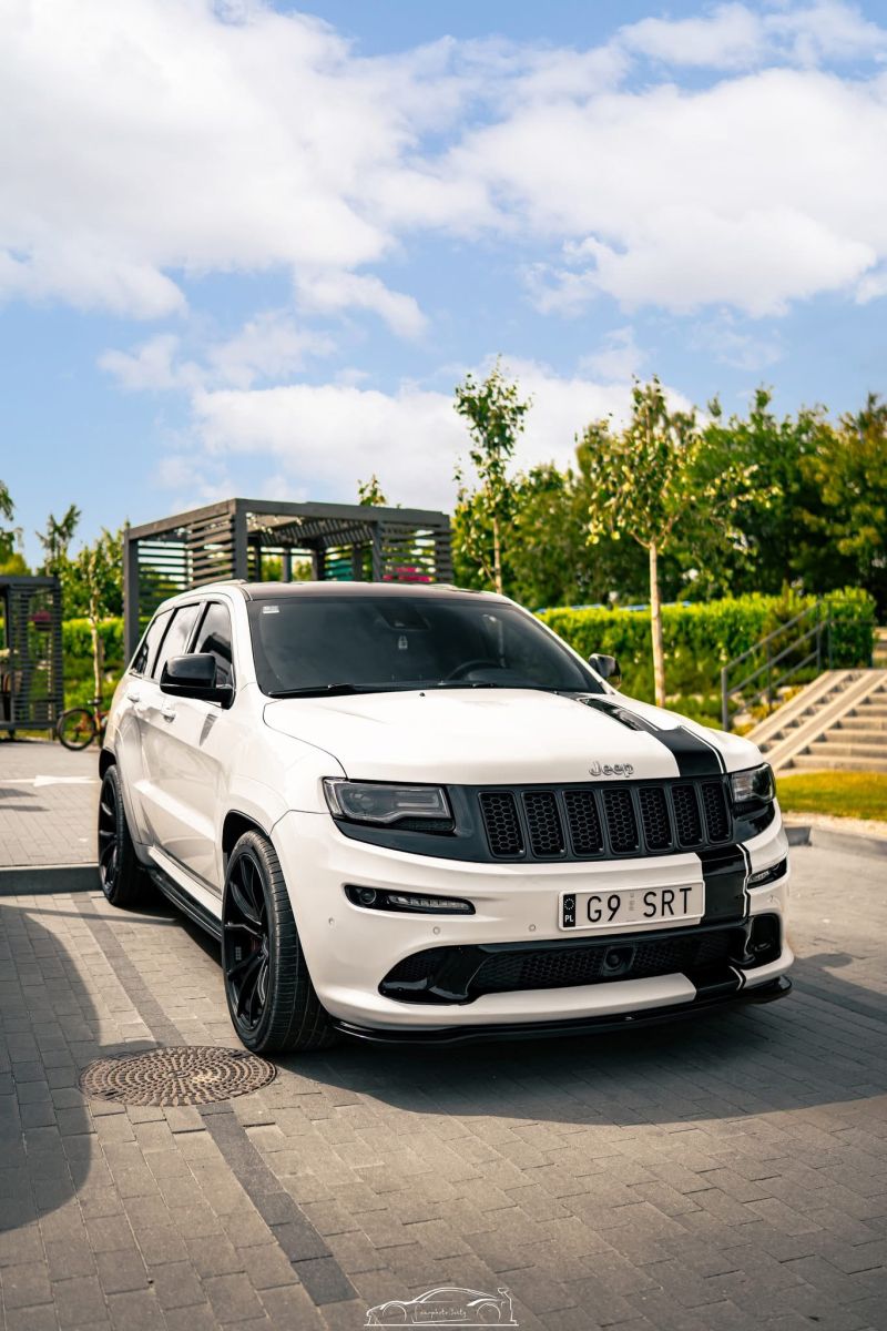 Jeep Grand Cherokee SRT