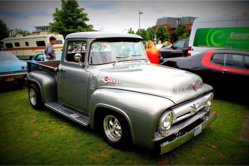 Ford F100 Pickup Restomod