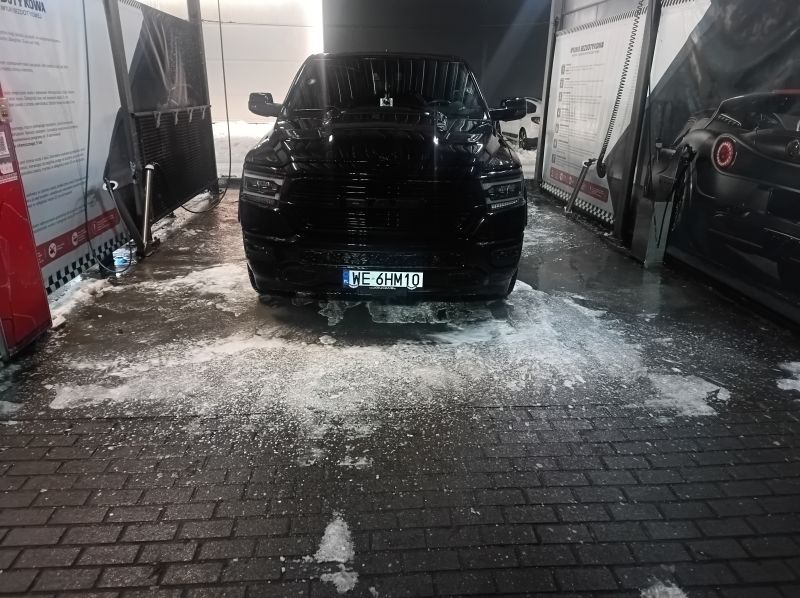 RAM 1500 Larami Night