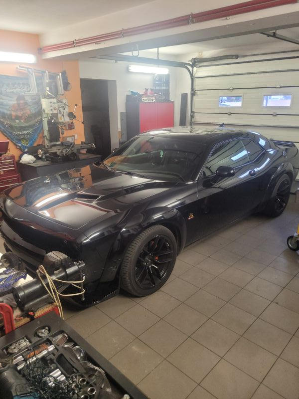 Dodge Challenger